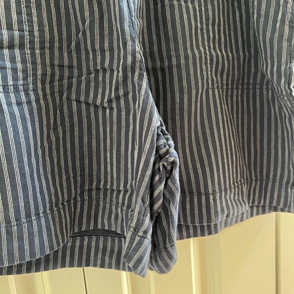 J. Jill Blue and White Shorts with Striped Design - Size XL - Picture 5 of 8